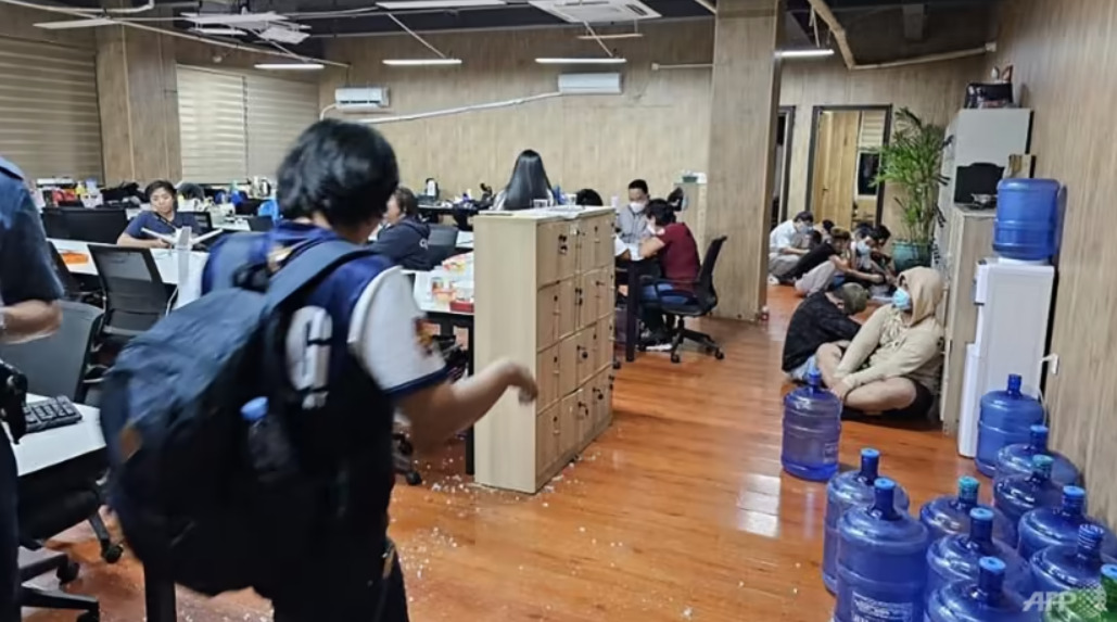 Ξεσκεπάστηκε κύκλωμα trafficking και εξαπάτησης που χρησιμοποιούσε online καζίνο για να προσελκύει θύματα. Έπειτα από συντονισμένες έρευνες, η αστυνομία των Φιλιππίνων ανακοίνωσε ότι ξεσκέπασε ένα παράνομο κύκλωμα trafficking.