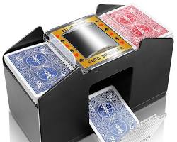 Οι καλύτερες ιδέες για δώρα με θέμα τα τυχερά παιχνίδια (Χριστούγεννα & Πρωτοχρονιά 2025-2026) 9 δώρα με θέμα τα τυχερά παιχνίδια αυτόματο μηχάνημα ανακατέματος τράπουλας